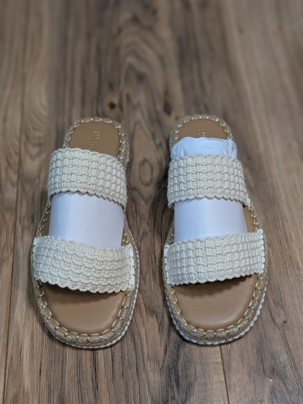 CushionAire BHENDI Sandals, NWT, Womens 8.5